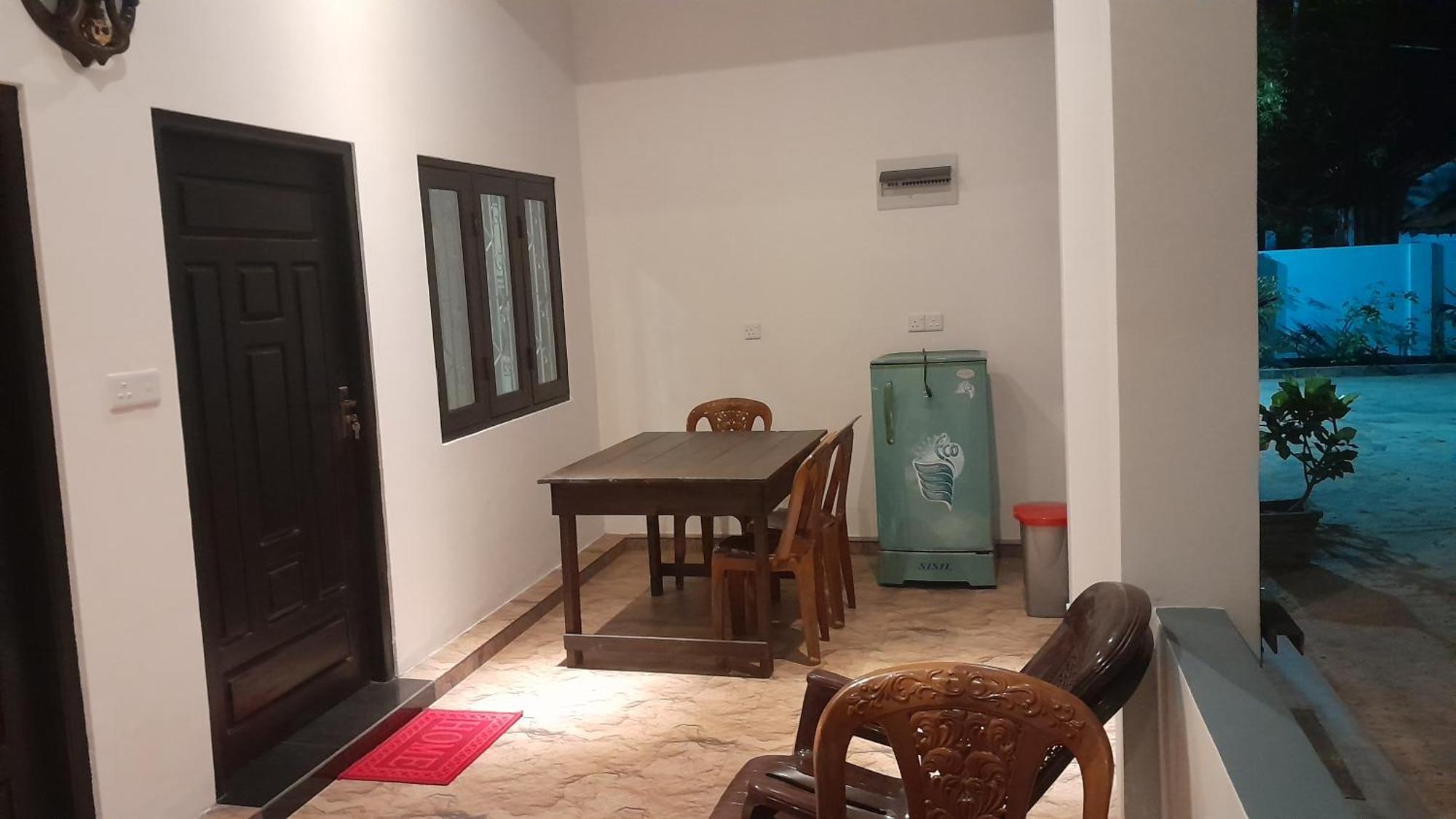 Theepan'S Home Nilaveli Kültér fotó