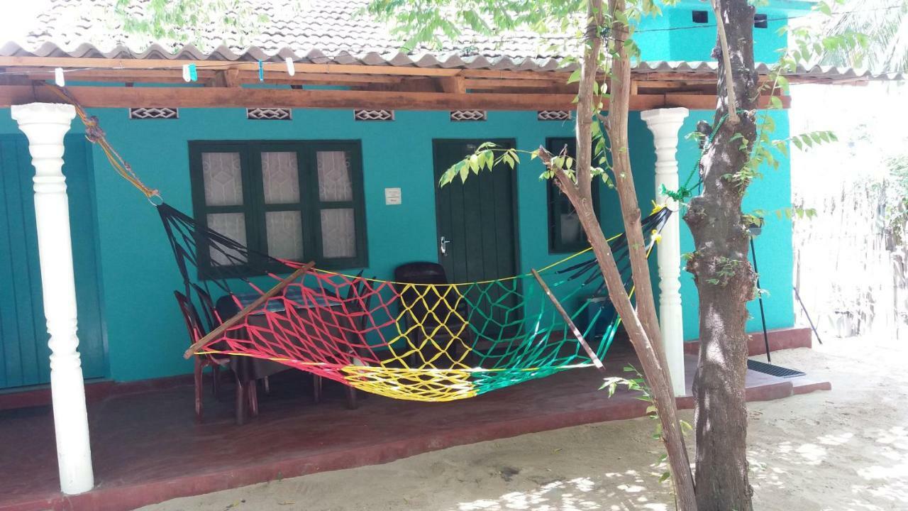 Theepan'S Home Nilaveli Kültér fotó